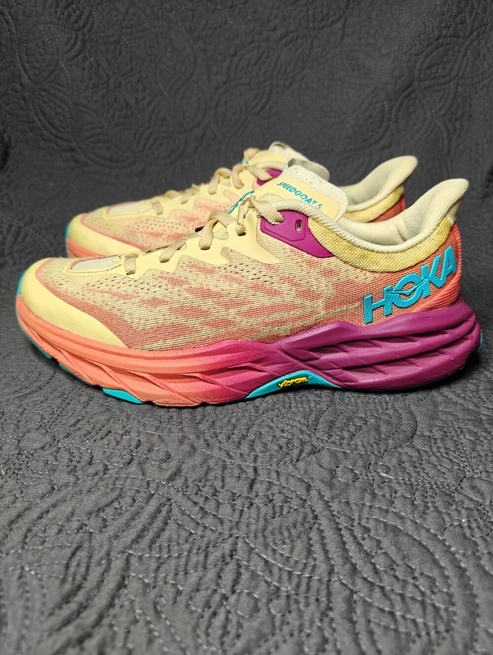 Hoka One One Speedgoat 5 Low Impala Flame VIBRAM Outdoor Running Women's Size 7B